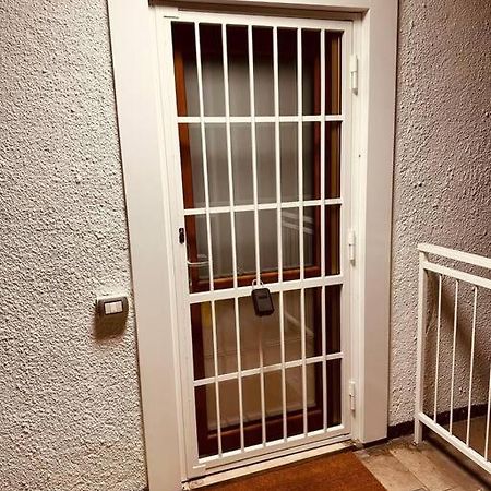 Apartamento Malu Peschiera Borromeo Exterior foto
