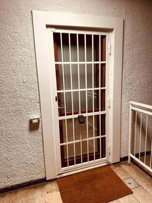 Apartamento Malu Peschiera Borromeo Exterior foto
